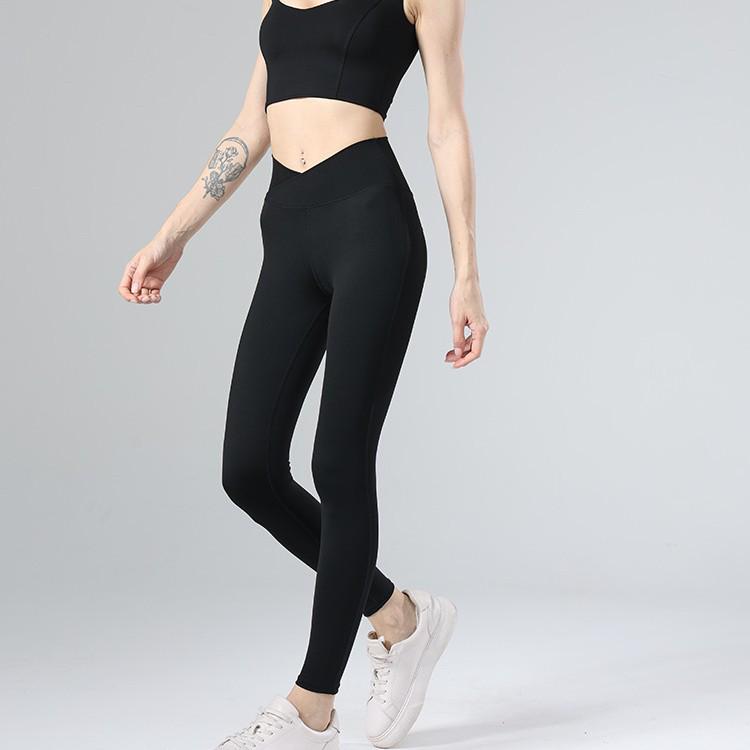 

Высокоэластичные штаны для йоги телесного цвета для занятий спортом и фитнесом на открытом воздухе — европейский и американский дизайн.