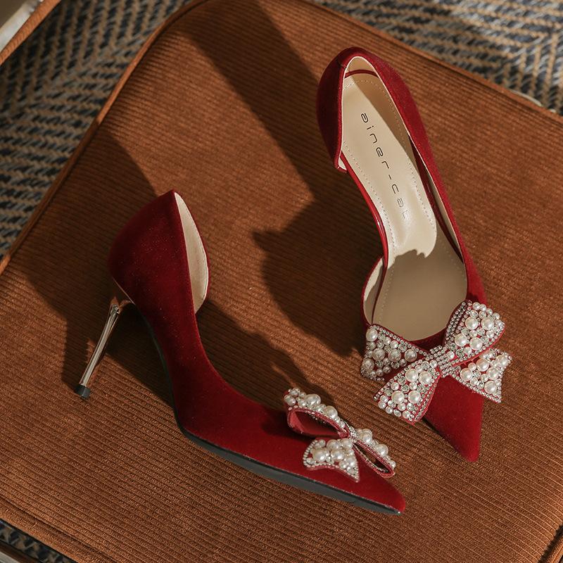 

8330-1 High heels women s thin heels 2025 new wedding shoes pointed side empty rhinestone pearl bow single shoes 39