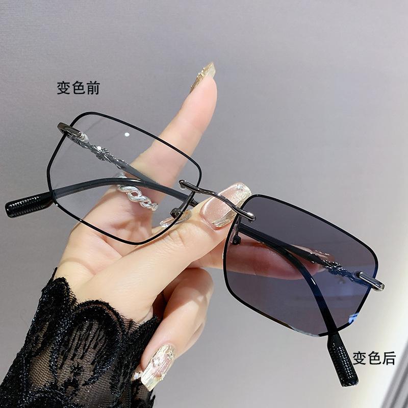 

-1.25 -1.75 -2.25 -4.0 Фотохромные очки для близорукости Безободковые линзы Защита от синего света Без диоптрий Плоские очки Модные очки -2.75 чёрный