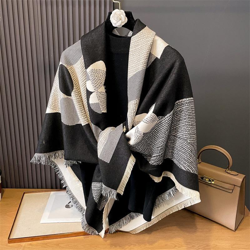 Large square scarf shawl for women, thickened warm scarf in autumn and winter, black and white double-sided can be worn, imitation cashmere shawl