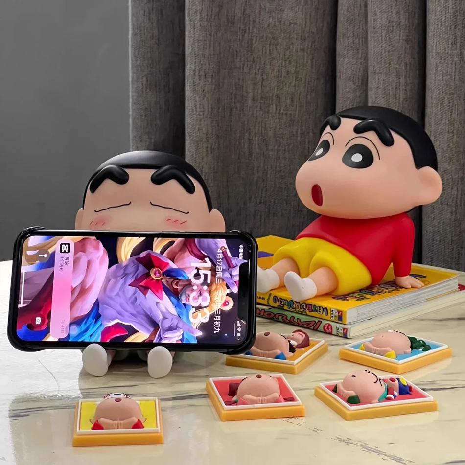 Kawaii Crayon Shin-Chan Boochan Phone Holder Desktop Anime Ornaments Watching Tv Cartoon Phone Support Cute Doll Girls Gift’s