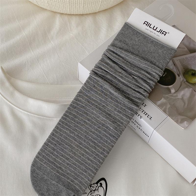 Women's Fall Fashion New Boneless Straight Plate Tube Stack Socks