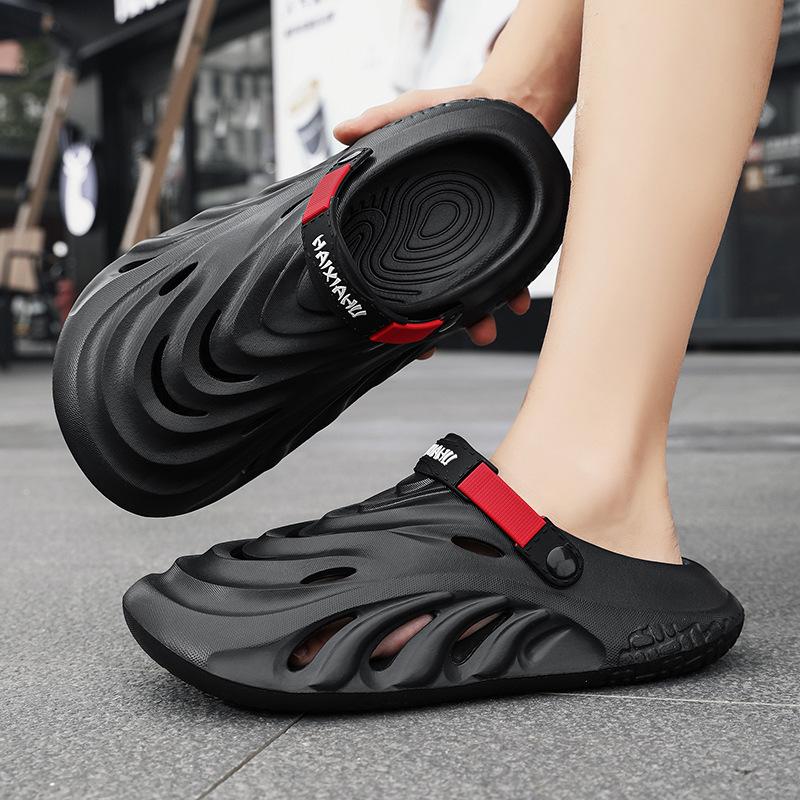 New Summer Outer Wear Thick-soled Stepping Shit Hole Shoes Men Driving Casual Non-slip Sandals Dual-purpose One-word Slippers