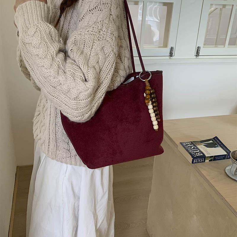 Suede Bag Women's Large Capacity 2025 New Autumn and Winter Versatile Casual Shoulder Bag Matte Retro Commuter Tote Bag