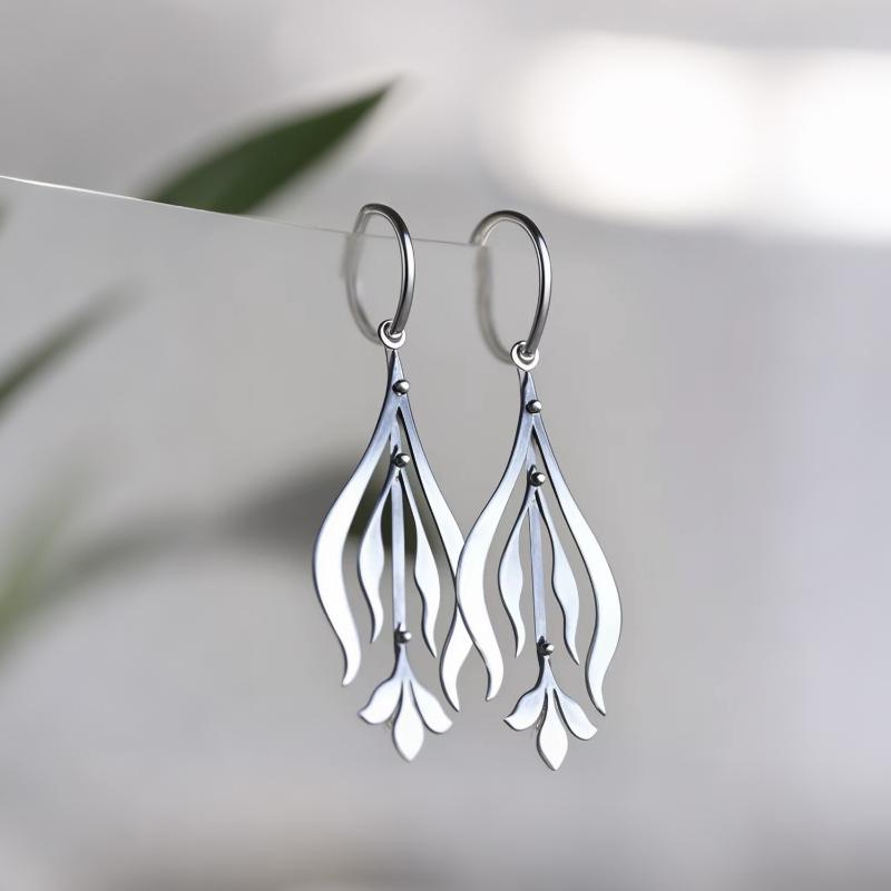 Vintage Leaf Hollow Earrings Geometric Creativity Silver Color Dangle Earrings For Women Jewelry