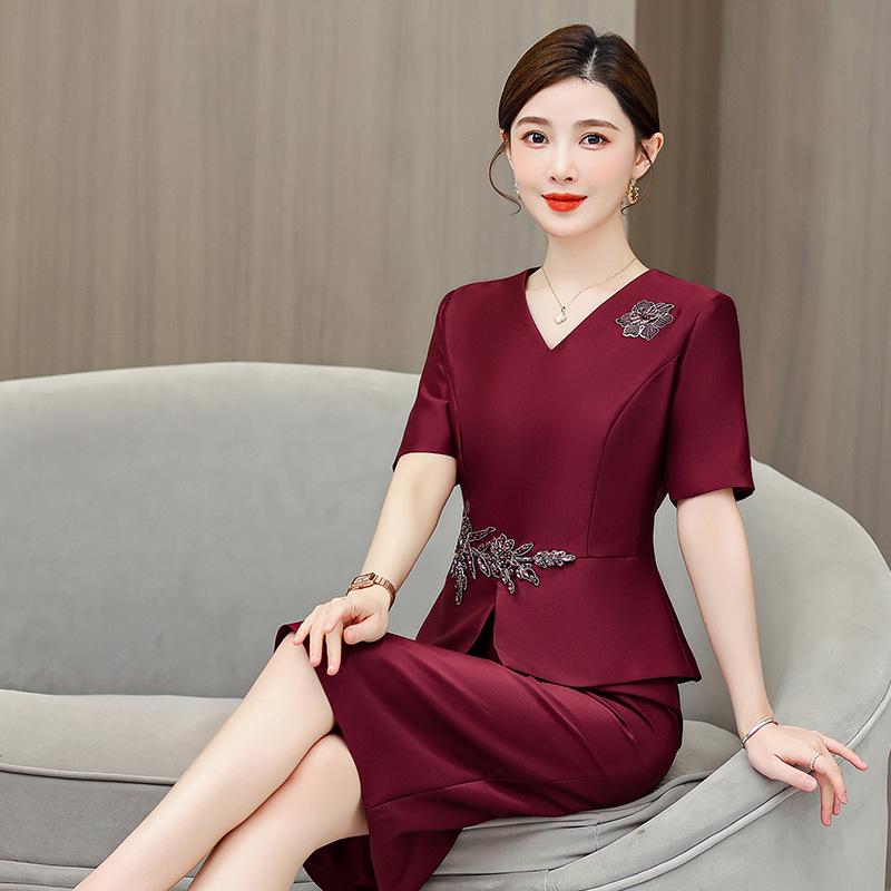 Elegantní červené večerní šaty - 2024 Léto Stylový outfit pro matku ženicha na svatební hostinu