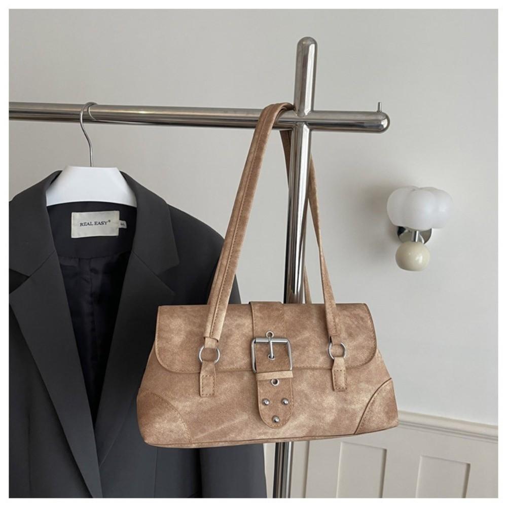 Trendy PU Leather Shoulder Bag Large Capacity Versatile Underarm Bag Lightweight Retro Commute Bag Daily Use