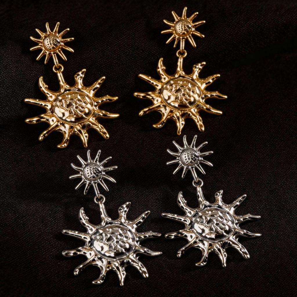 European Retro Sun God Baroque Earrings - Exaggerated Gold Dangle 