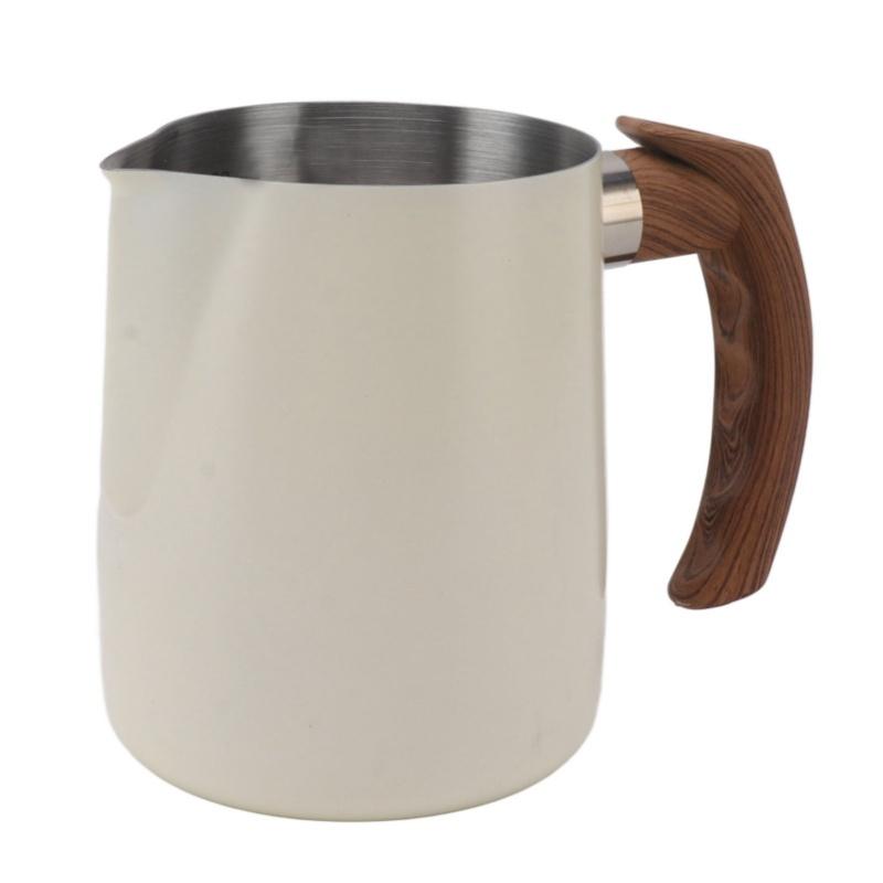 Milk Frothing Cup Inner Scale 304 Stainless Steel Dripless Spout Coffee Steaming Pitcher With Handle Matte Black 600ml
