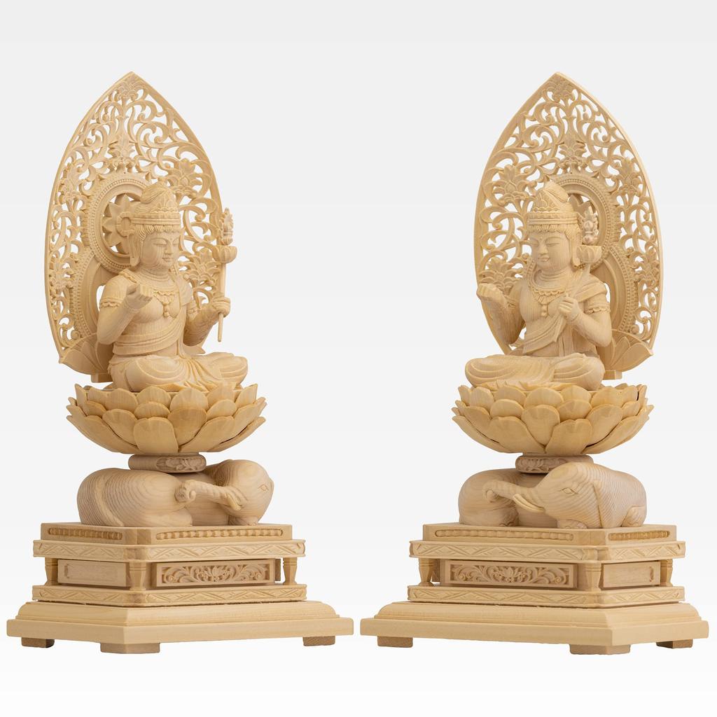 Sitzende Holzstatue des Buddha Fugen, Schutzgottheit des chinesischen Tierkreises für die Geborenen im Jahr des Drachen und der Schlange, Bodhisattva, 22,5 cm