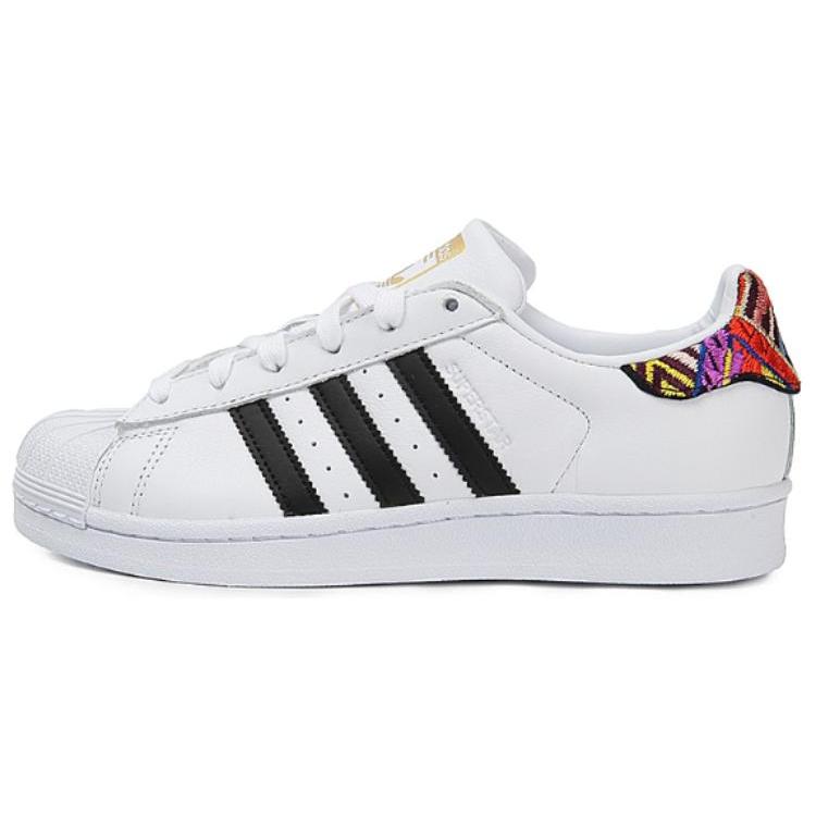 

Adidas Wmns Superstar Embroidery AC8576 36⅔