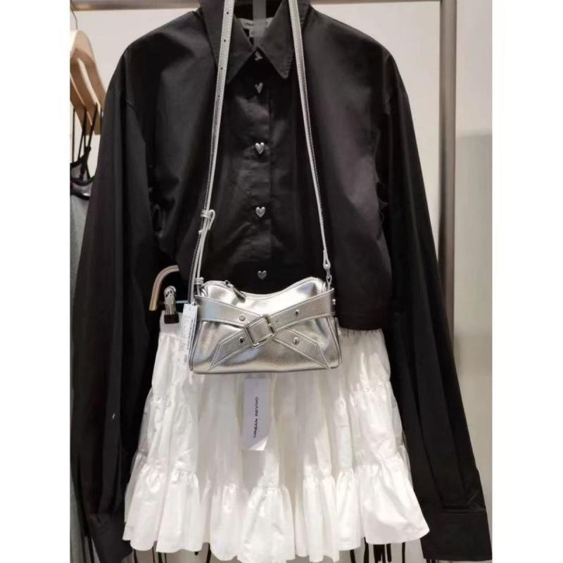 

Niche design sweet and cool locomotive bag women s new high-end belt commuting versatile shoulder messenger bag