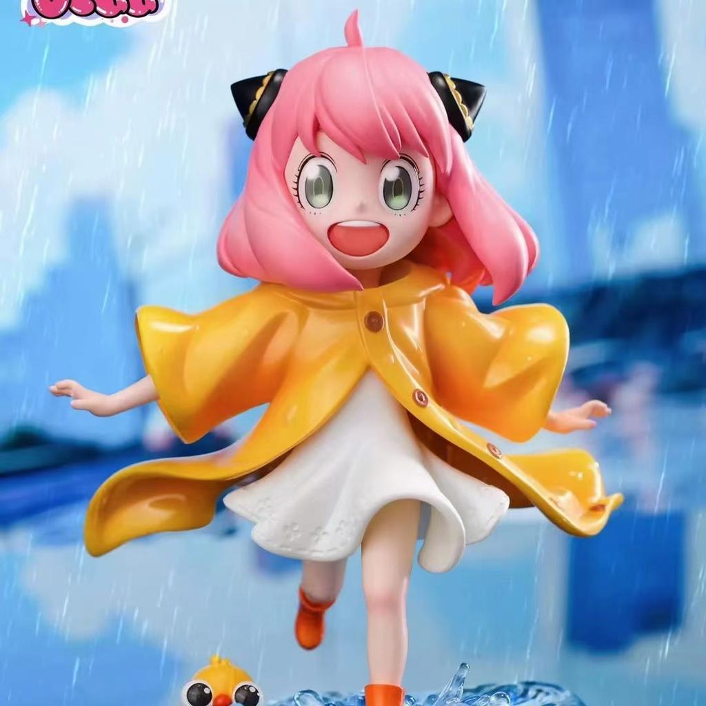 SPY×FAMILY Anya Forger with Raincoat Running Anime Action Figure Toys 17CM