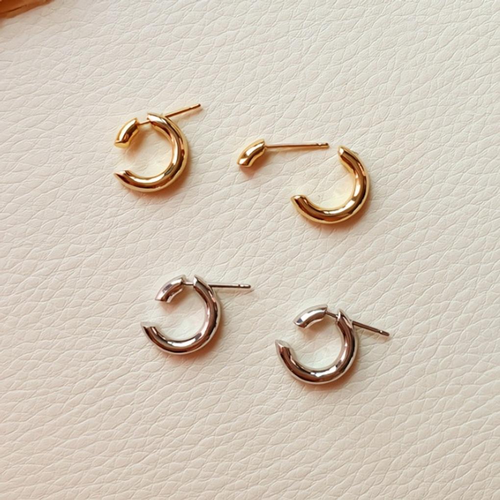 

Women s Daily Simple Hye-kyo Front and Back Earrings gold
