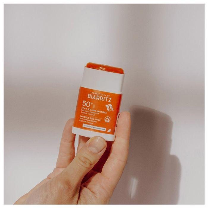 Laboratoires de Biarritz Stick Solaire Invisible Visage Lèvres & Zones Sensibles SPF50+ 10 g