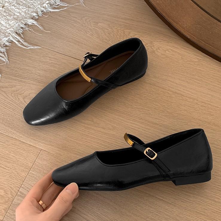 Fashion temperament retro shallow mouth flat bottom small leather shoes women's 2025 new spring and autumn French soft sole Mary Jane single shoes