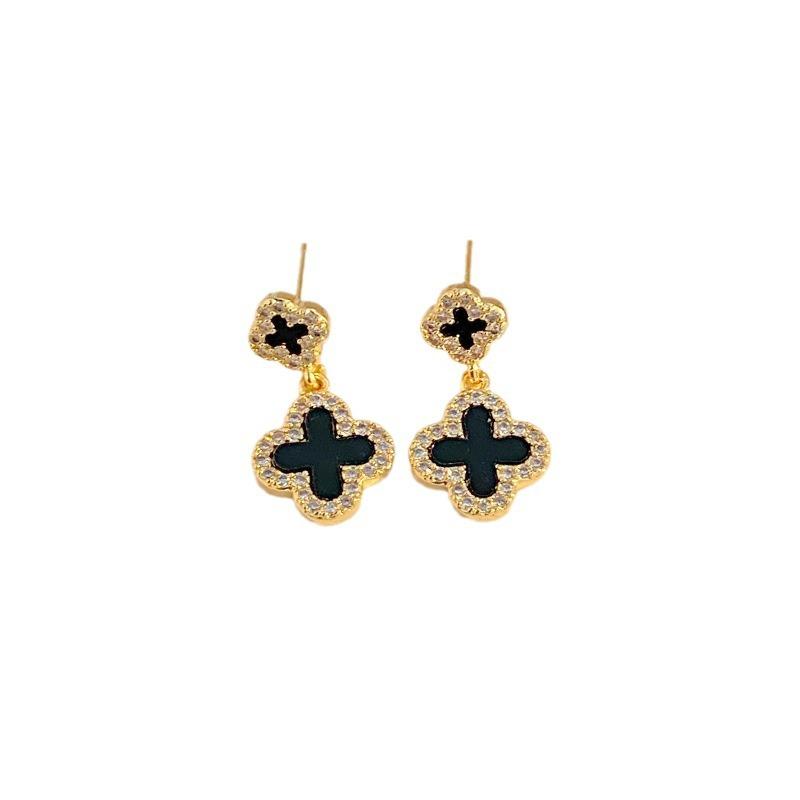 New Fashion Senior Design Sense Four-leaf Clover Earrings Flowers Delicate Small Fresh Classic Female Sweet Earrings