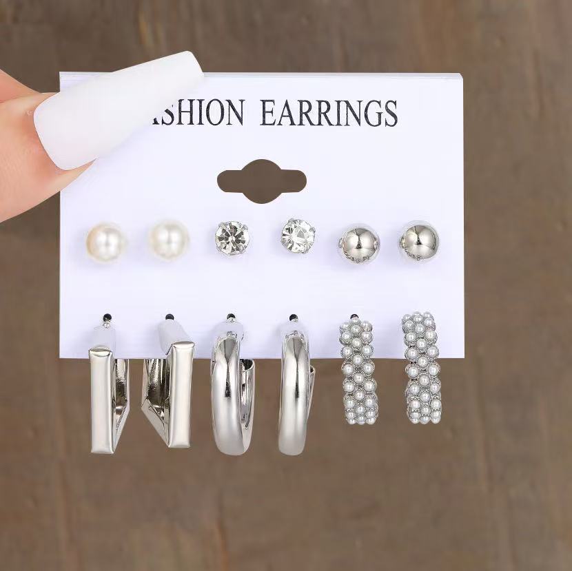 Hot Sale Vintage Gold Geometric Ladies Earrings Set Pearl Diamond Earrings Earrings Pair