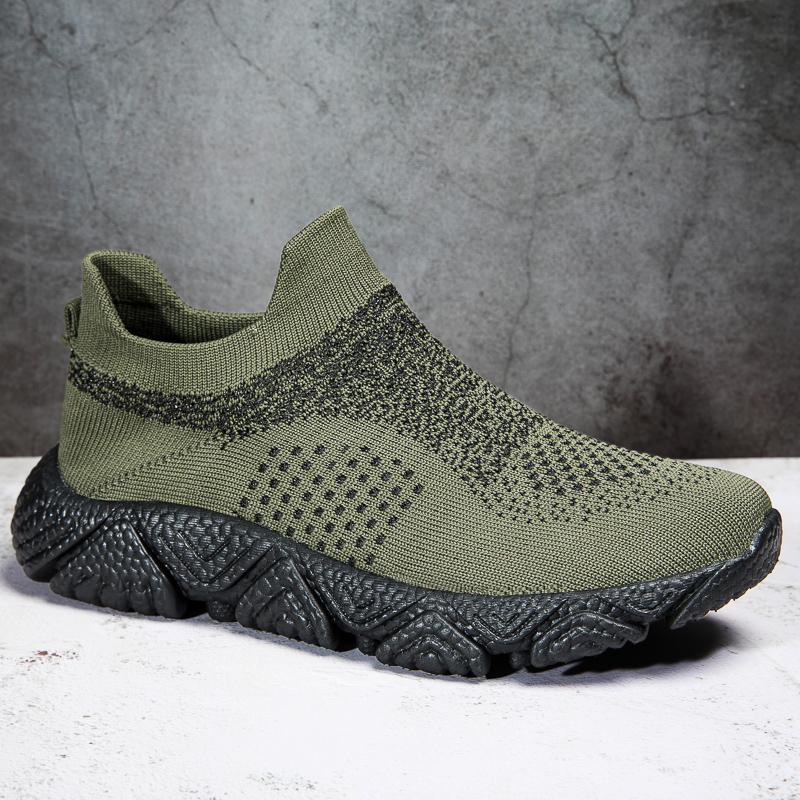 Fashion Men Casual Sport Shoes Breathable Lightweight Sneakers Outdoor Mesh Running Shoes Athletic Jogging Walking Shoes Green Black