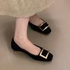 2025 Frühling und Herbst neue Metall quadratische Schnalle heller Mund einzelne Schuhe Damen dicker Absatz eckige Zehenpartie Mary Jane Schuhe Pendlerschuhe Modeschuhe
