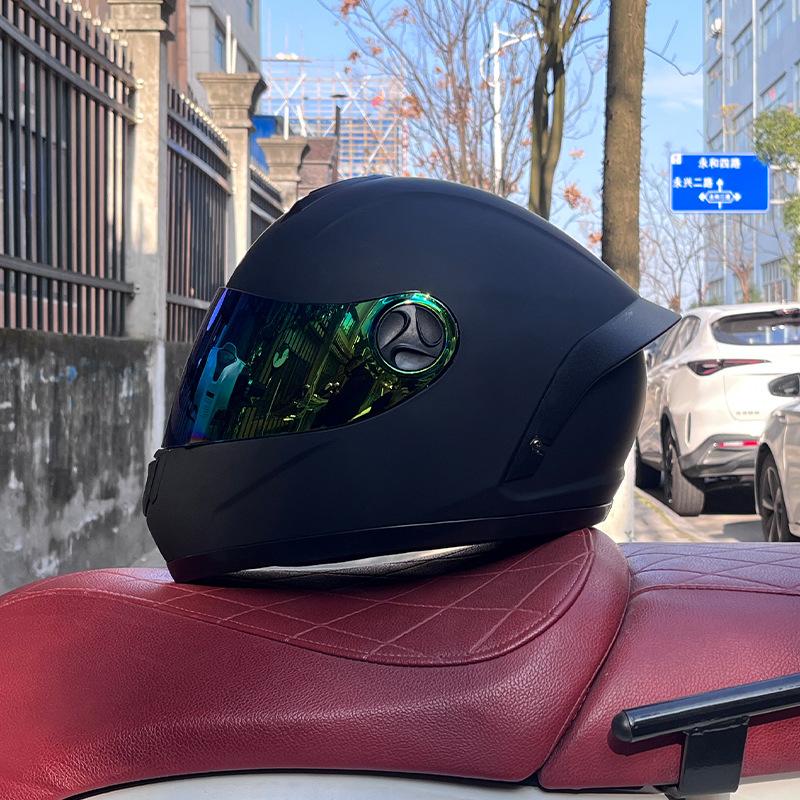 Motorcycle helmet full helmet men and women winter warm safety four seasons knight electric vehicle locomotive full