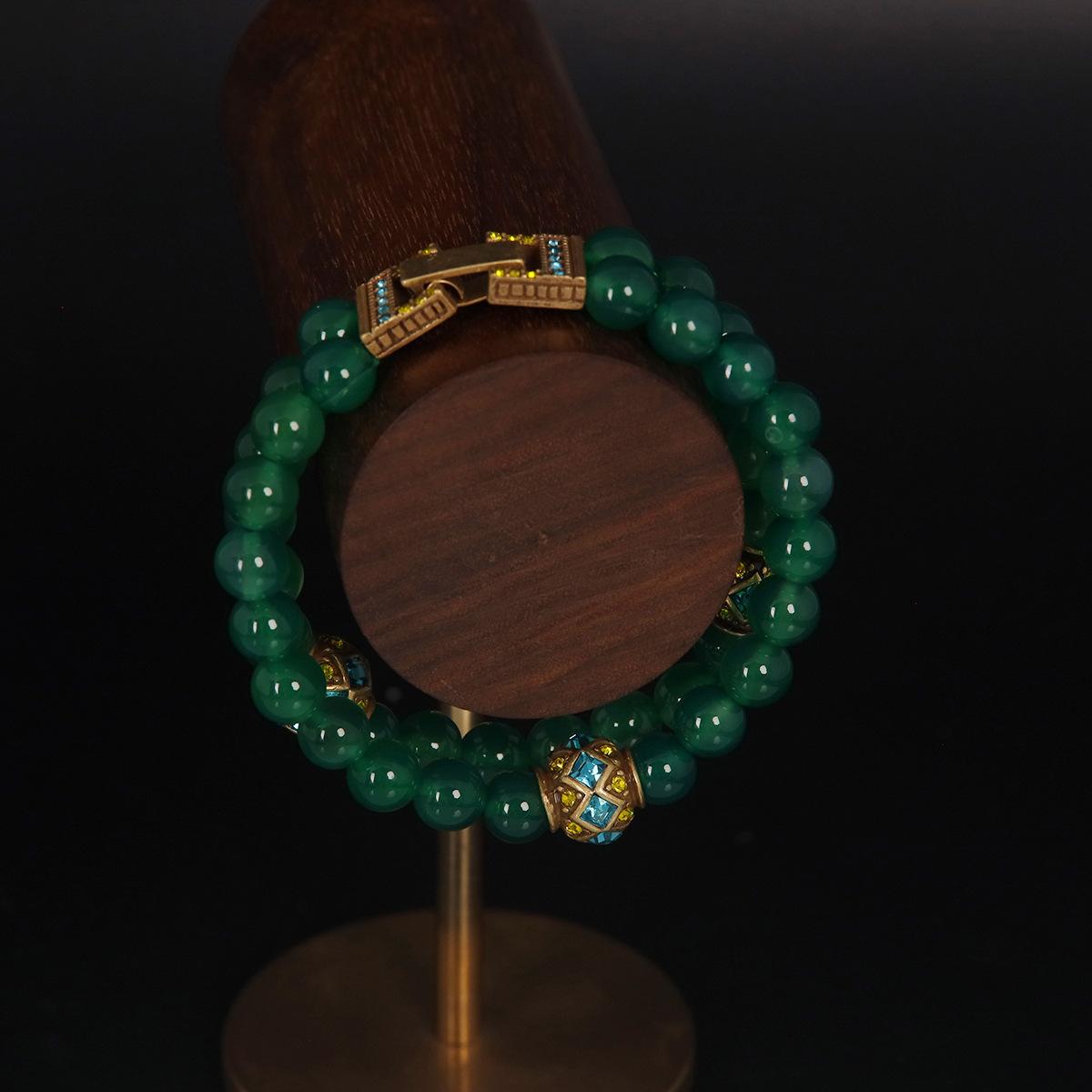 Medieval Vintage High-End Temperament Fashion Design Personalized Versatile Green Agate Bracelet Necklace Set
