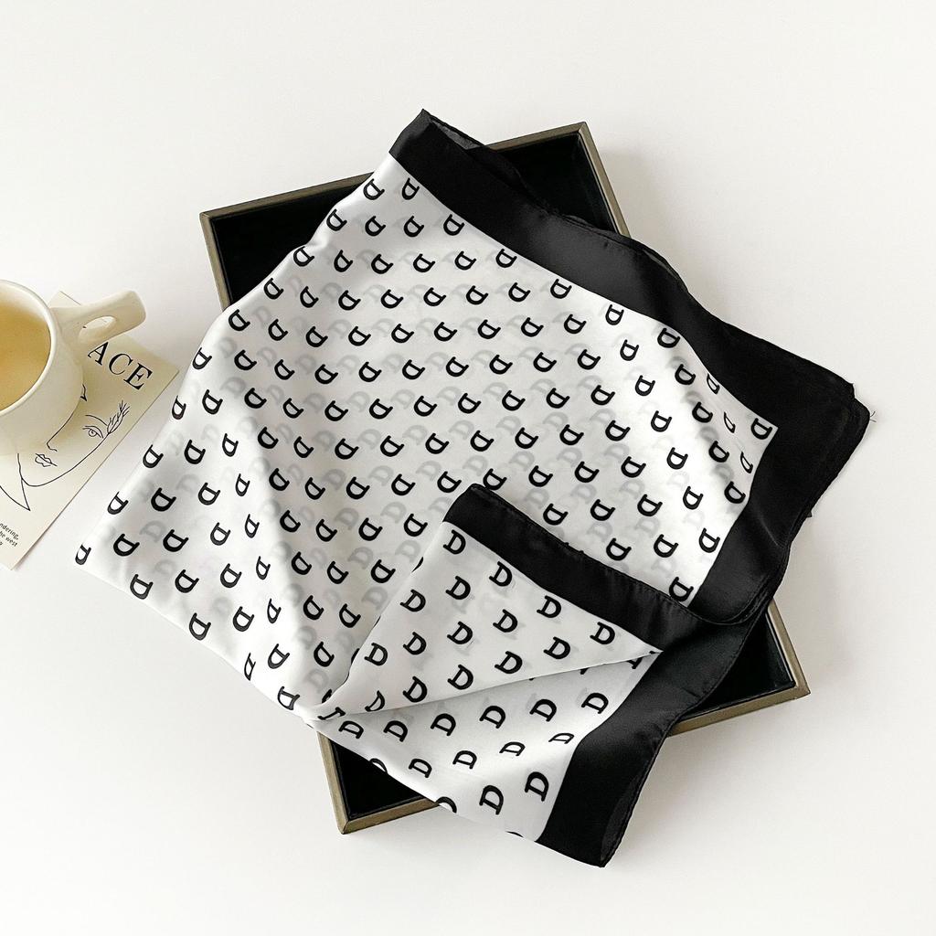 70 Simulation Silk Navy Blue Cashew Silk Scarf, Simple And High-End Sense Matching Square Scarf, Women'S Decorative Thin Scarf, Workplace Scarf.