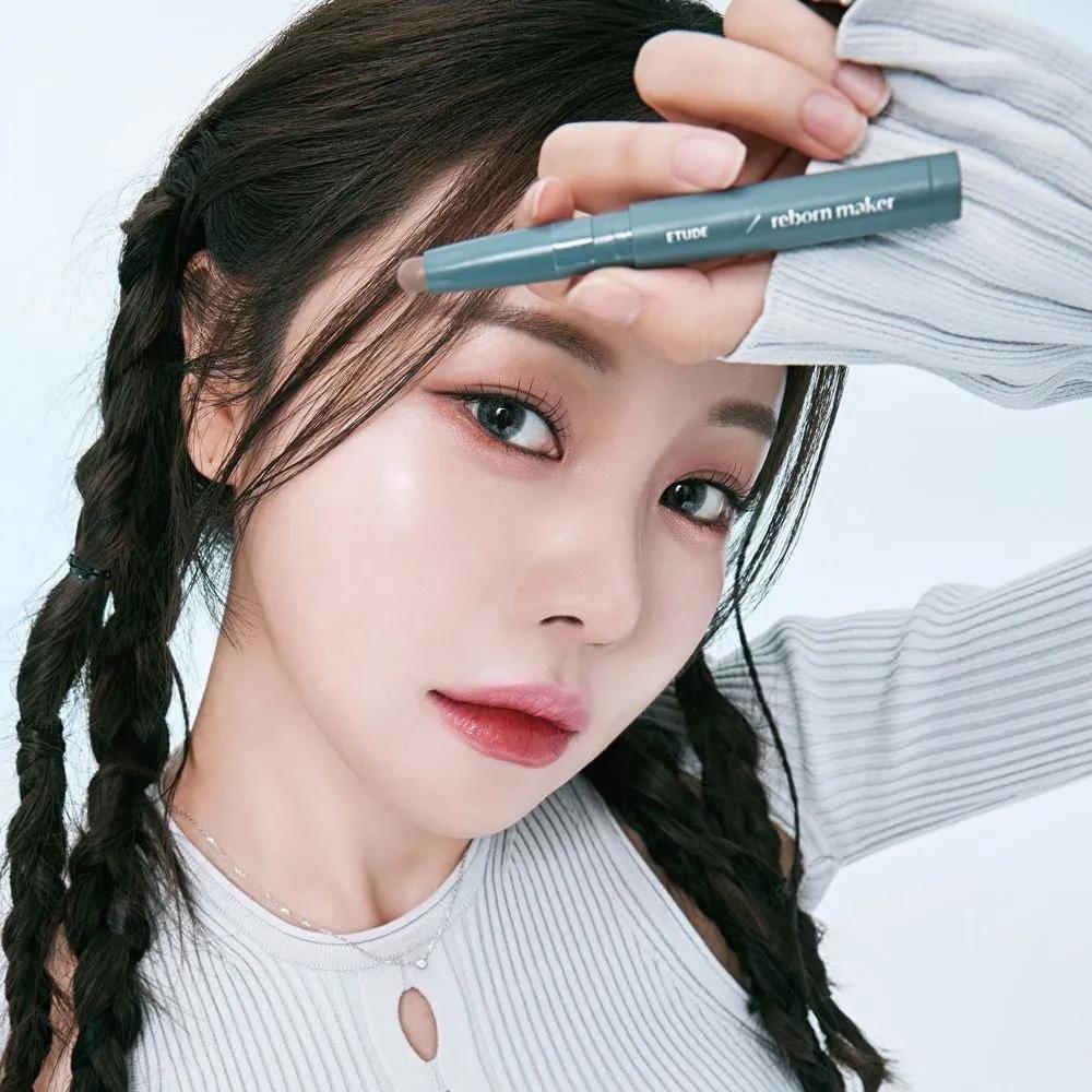 2 Re-creation Makers / Shading Multi Stick / Shape Changed by a Subtle Difference