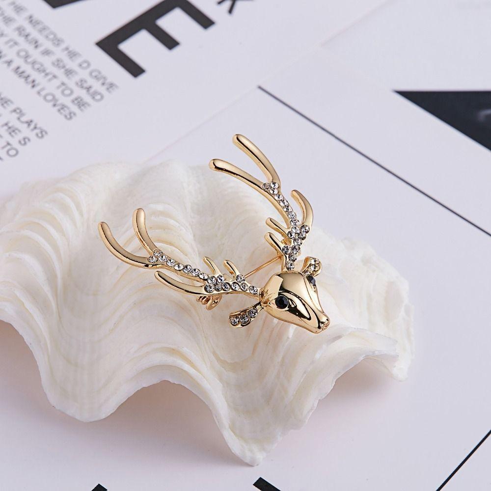 Rhinestone Christmas Badge Animal Deer Metal Brooch Unique Elk Head Brooch  Boys