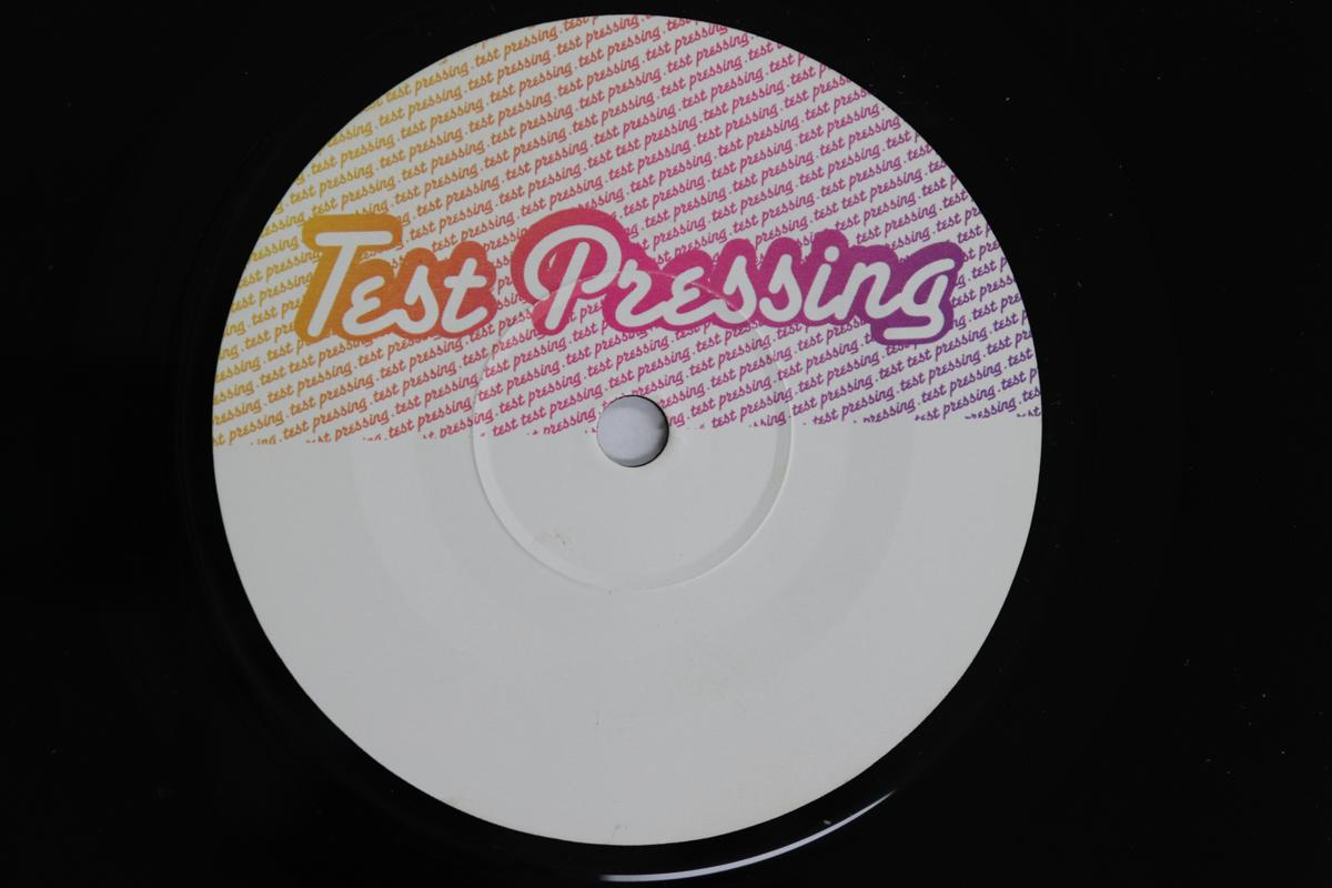 

7inch Record NEW GAYLADS - A Victory Gift (Turn In Your Arms) LRD002 NOT ON LABEL / 2012 UK Reggae, Ska & Dub Used