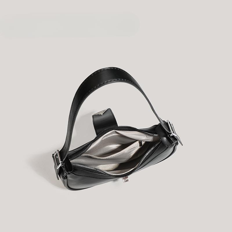 Baguette Underarm Bag Female Fashion One-shoulder Crossbody Bag Instagram Super Fire Commute Solid Color Bag