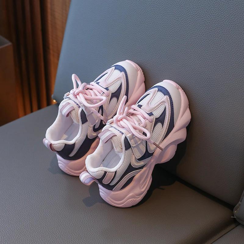 

2024 Детские повседневные кроссовки для девочек Осень Новая мода Удобный корейский стиль Противоскользящие Универсальные уличные спортивные туфли 26 розовый