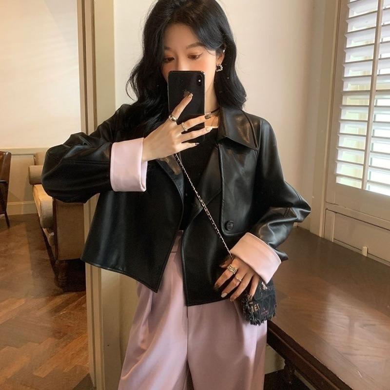 

Женская черная кожаная куртка с вставками, женская осенняя новая свободная куртка-косуха, женская весенняя куртка из одинарной кожи XL чёрный