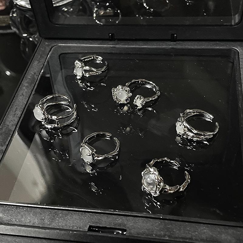 Mondstein Offener Ring Damen Nischen Design Opal Französische Persönlichkeit Süß Und Kühl Edelstein Zeigefinger Ring