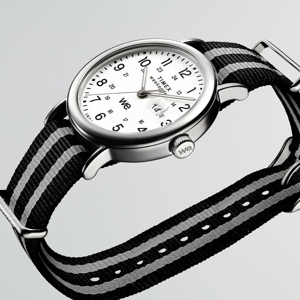 Unisex Watch Timex Weekender TW2W86300 Quartz 5 ATM Water Resistant Mineral Glass White Dial Brass [TIMEX] [Used]