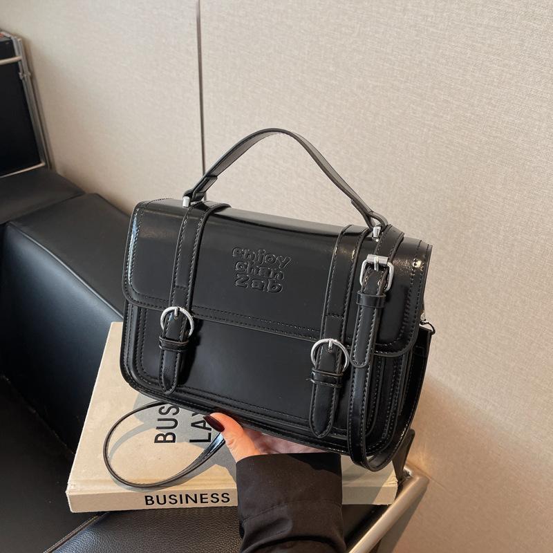 

Maillard bag women s autumn and winter versatile new fashion messenger bag portable Cambridge mailman small square bag чёрный