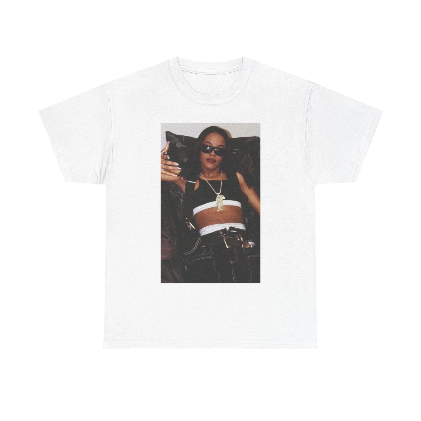 Men s and Women s T-shirts Aaliyah L