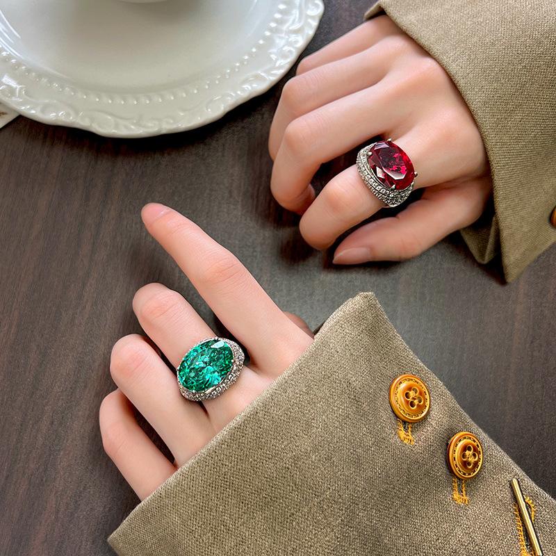 Jewelry Copper Bottom Gold-Plated Simulation Para Green Copper Egg-Shaped Ring Heroine Stone 13 * 18