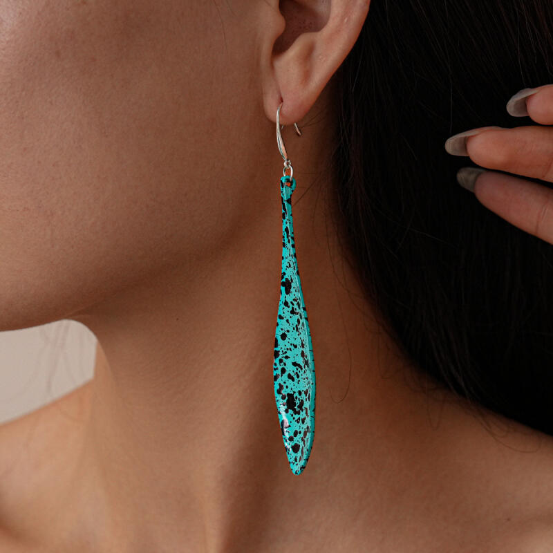 Vintage Metal Blue Large Leaves Hook Earrings for Women Ladies Bohemian Exaggerated Dangle Earrings Holiday Jewelry Accessories