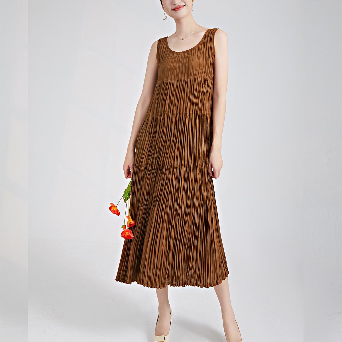 

High-End Sleeveless Summer Pleated Skirt for Women One Size каштановий