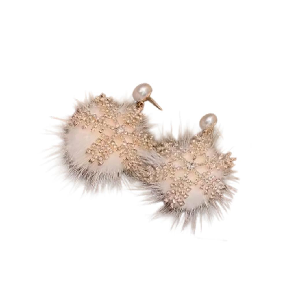 Comfortabe Gold Christmas Snowflake Plush Earrings Easy to Wear Suitable for All Day Use Metal Texture for Festival Joy