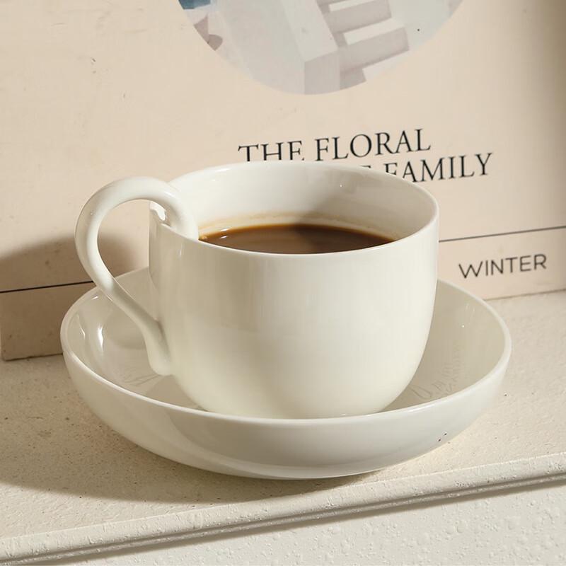 ZK Keramik Kaffeetasse und Untertasse Set