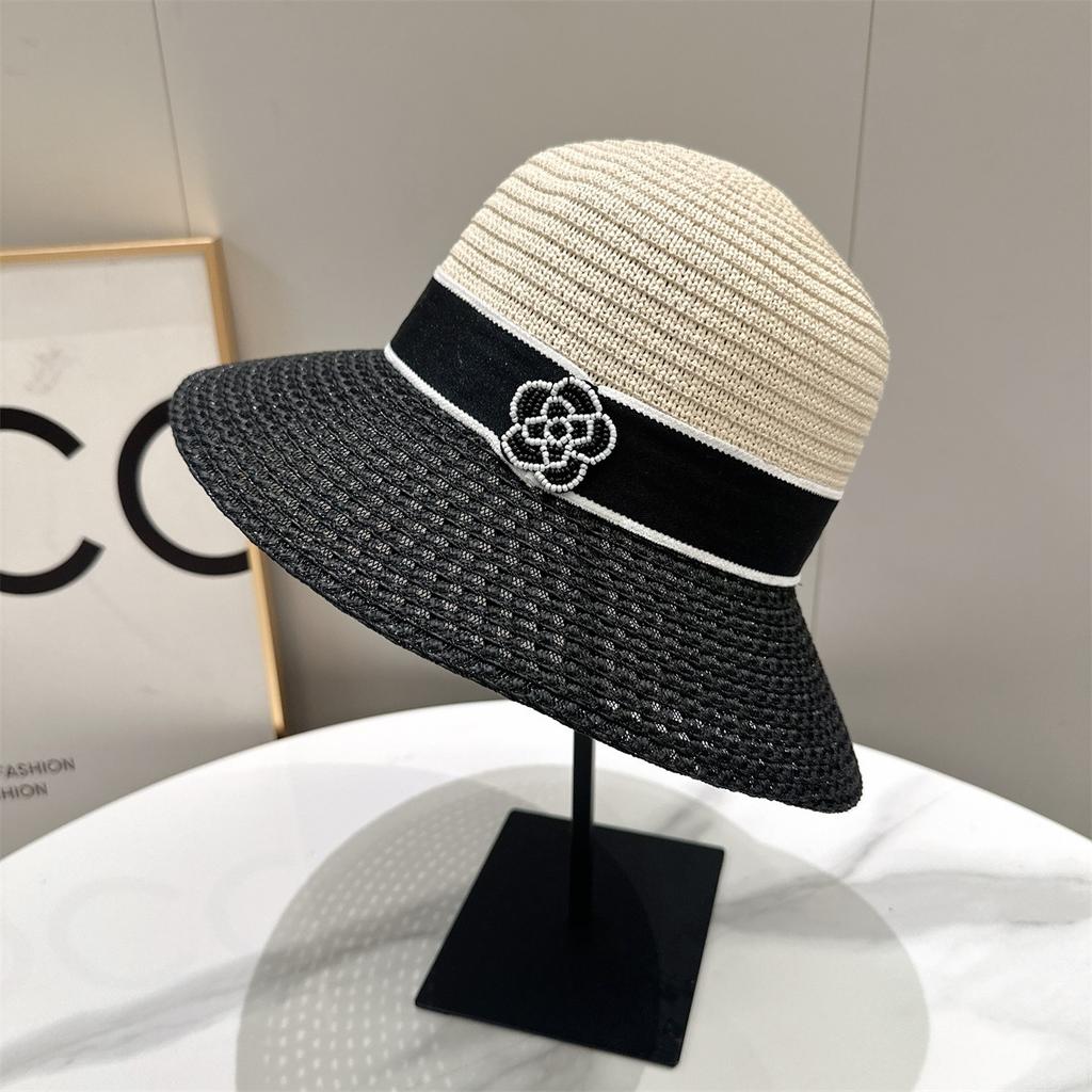 Camellia Small Fragrance Elegant Hepburn Style Straw Bucket Hat Women Spring and Summer Travel Sun Protection Visor Light Luxury Fashion