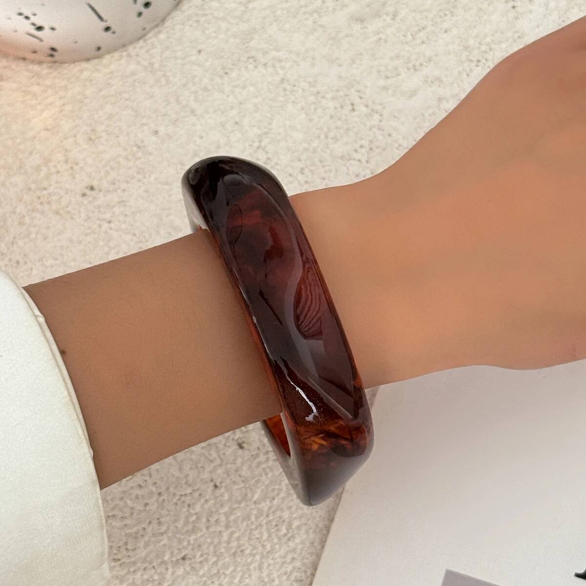 

SHIXIN New Fashion Resin Acrylic Wide Bangle Bracelet Women Vintage Irregular Geometric Stackable Cuff Bracelet Party Jewelry