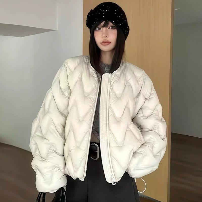 Autumn Winter Lightweight Wave Quilted Puffer Jacket Women Loose Round Neck Short White Duck Down Coat Outwear