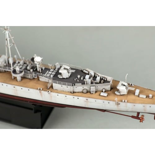 Trumpeter 1/350 Royal Navy Light Cruiser HMS Calcutta Plastic Model 05362
