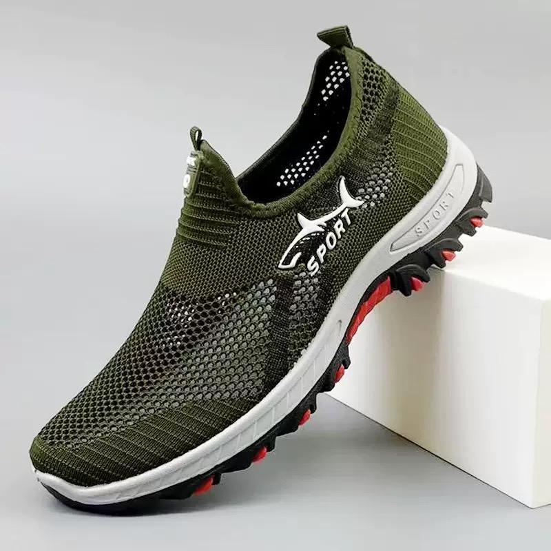 

2026 New Summer Sneakers for Men Mesh Casual Shoes for Men Lightweight Soft Sole Vulcanized Shoes Breathable Slip on Men s Shoes 39 зелёный
