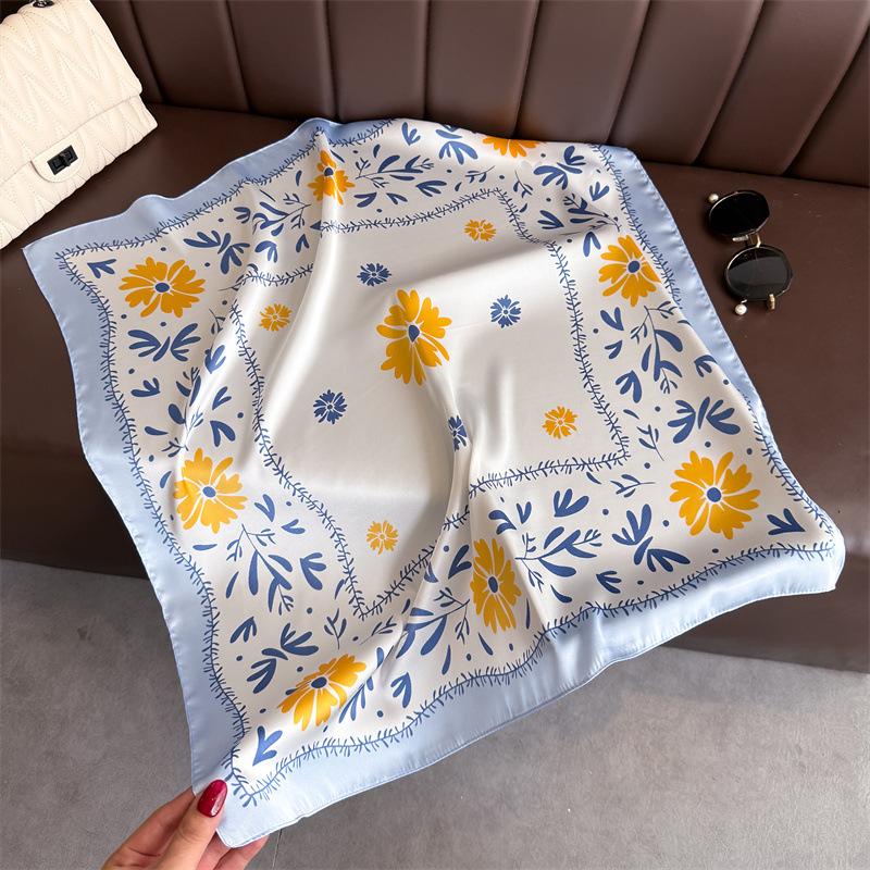 New Fashion 70X70cmPrinted Women's Scarf Pashmina Silk Scarf Square Shawl Decorative Headband Neck Luxury Design Bandana