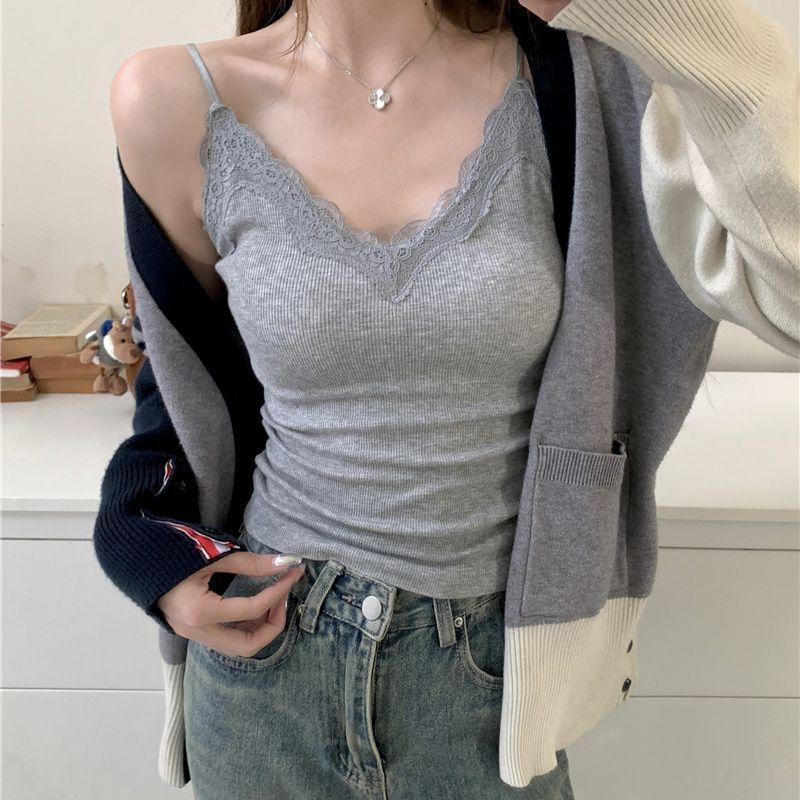 

Большой размер женский осенний новый кружевной лоскутный жилет с шерстяной основой с V-образным вырезом сверху слегка полноватый 4XL