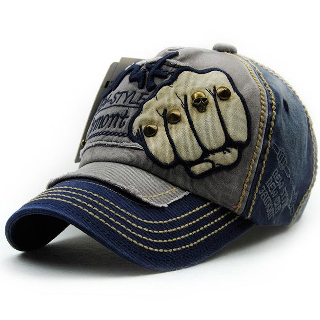 Trendy Letter Rivet Unisex Duckbill Baseball Cap